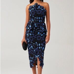 Elliatt Strapless Black & Blue Optics Floral Lace Midi Peplum Dress Size Small